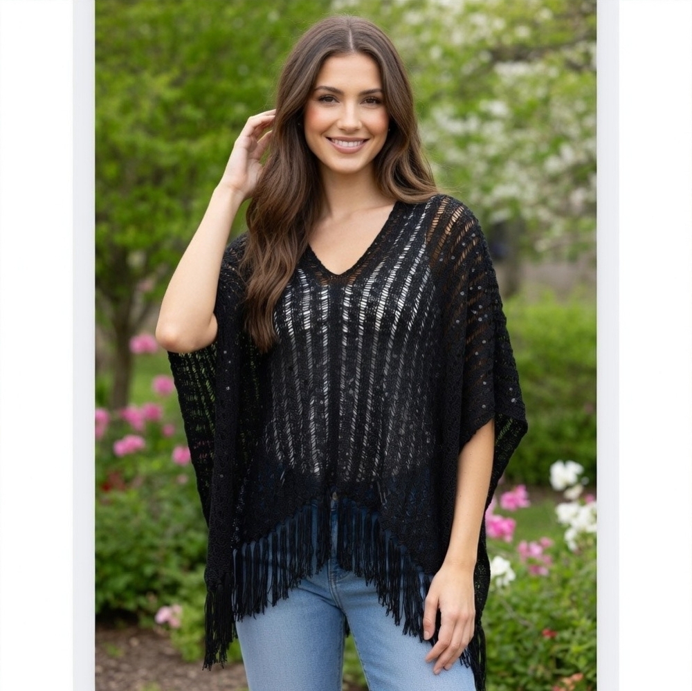 NWT Vintage Nordstrom Black Floral Knit Poncho Cape Fringe One Size Birdie NWT
